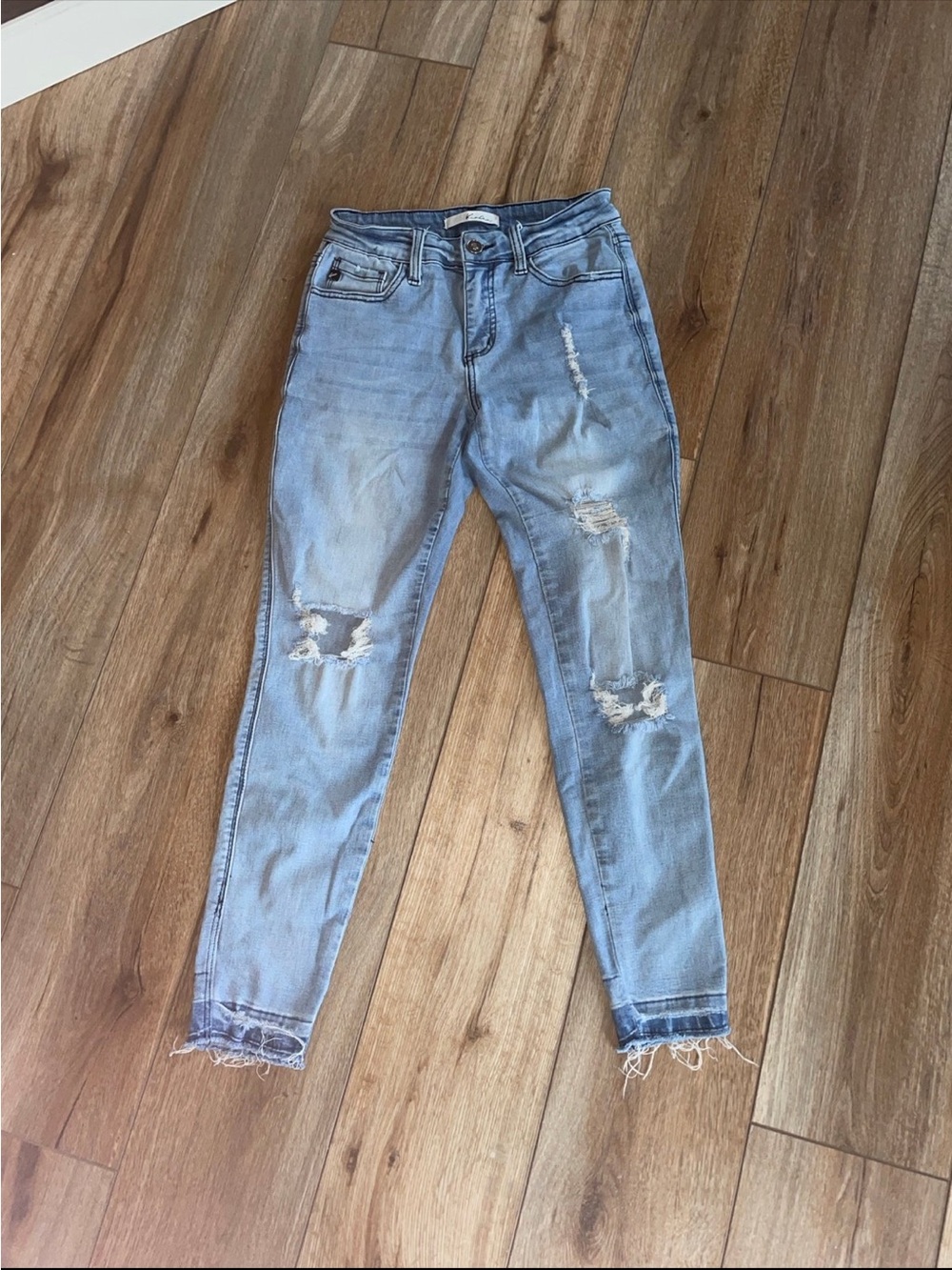 Kancan Light Blue Distressed High-Rise Women’s Jeans 26